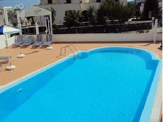 Beach hotels apartments rooms Lonja Studios Santorini Perissa Greece